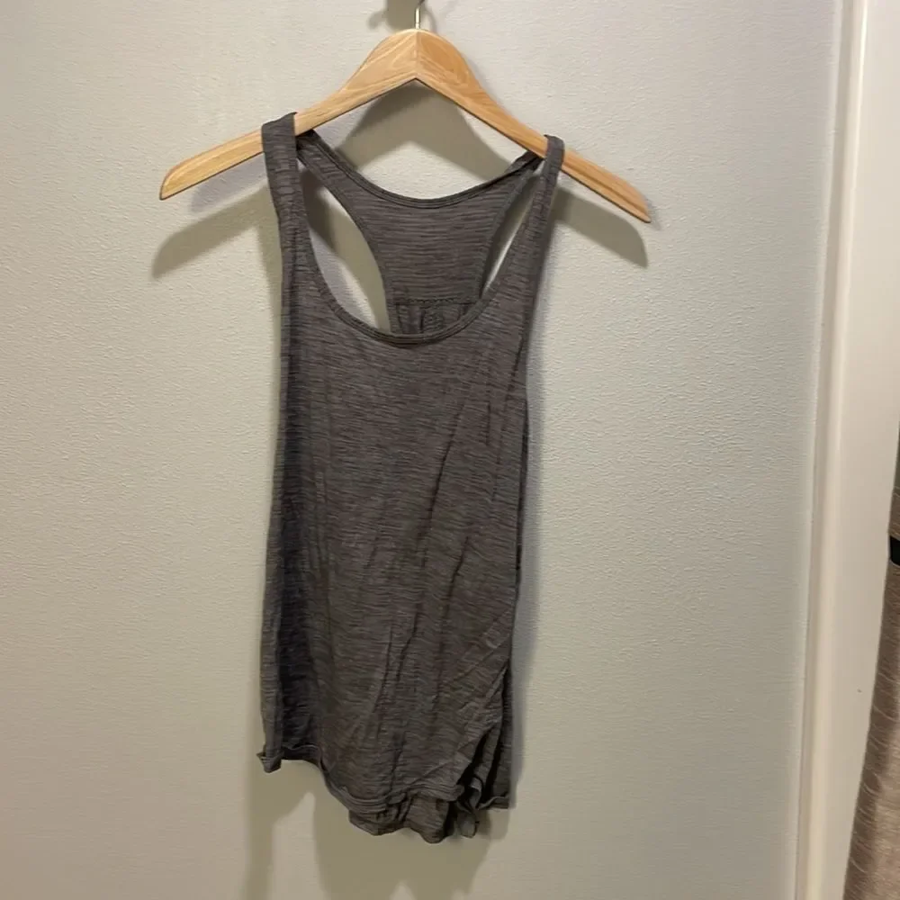 LULULEMON Athletica woman’s grey tank top